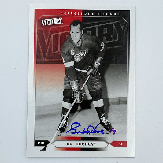 Gordie Howe® Autographed 2005-06 Upper Deck Victory Card